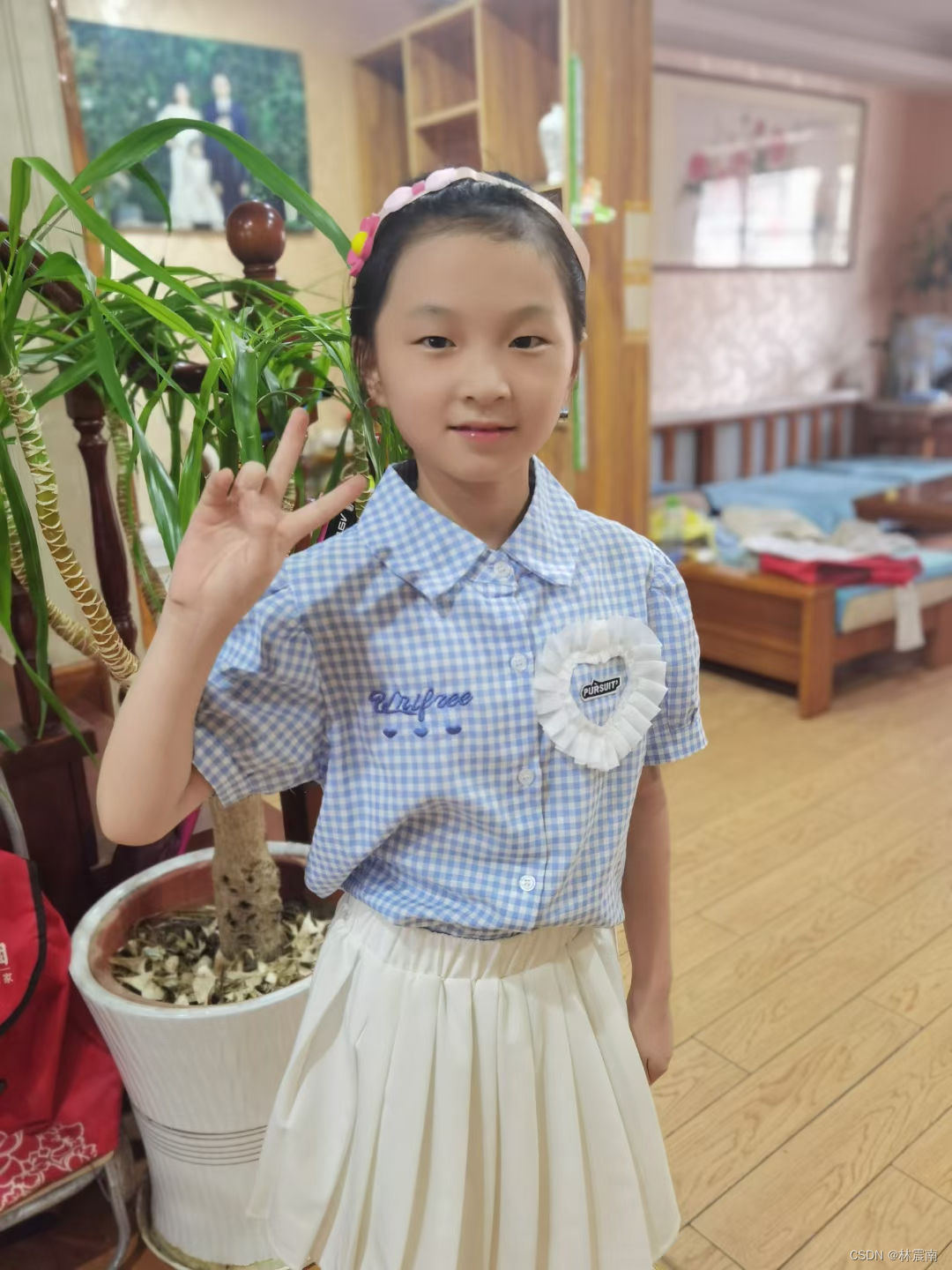 Go to the square for dinner