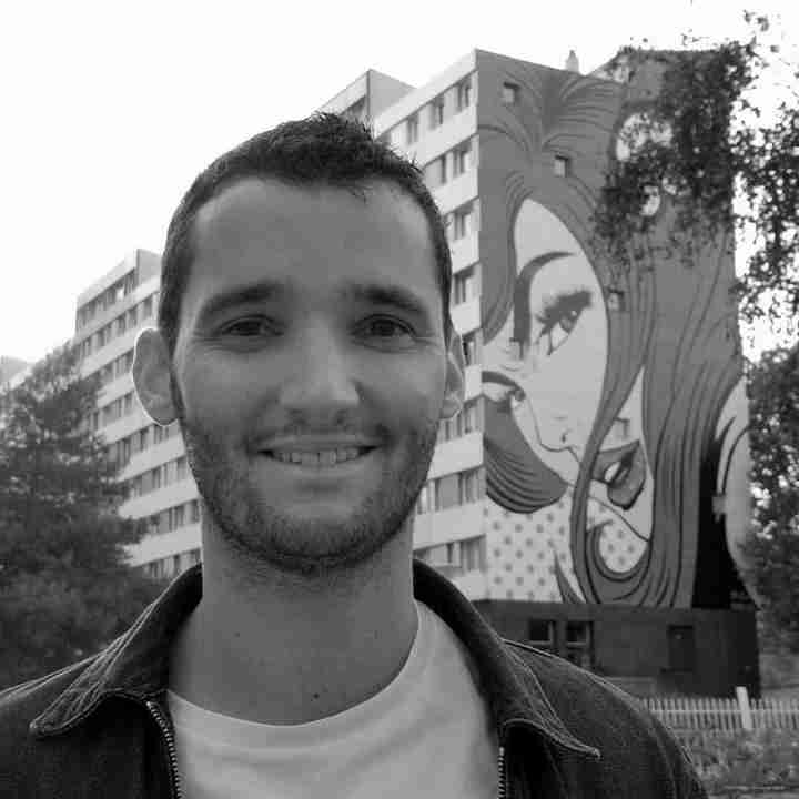  Insert picture description here 