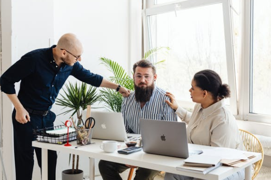 Shake quickly to rescue the